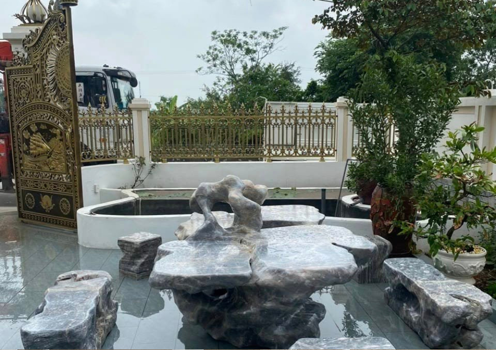 Bàn Ghế Đá Tự Nhiên