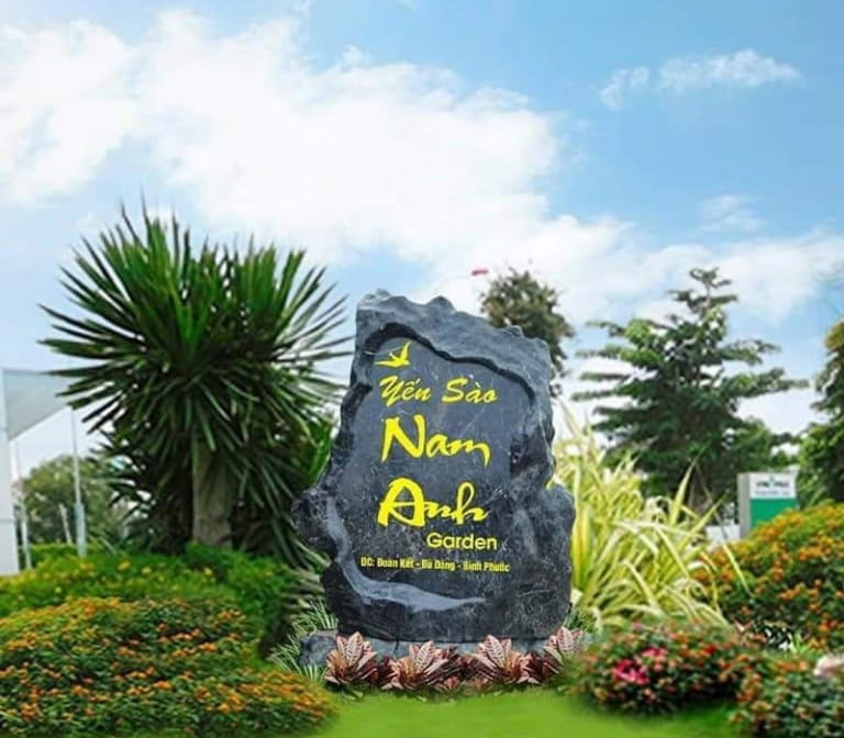 Biển hiệu đá xanh có rất nhiều kiểu mẫu mã đa dạng phù hợp với nhiều doanh nghiệp.