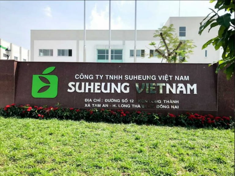 Biển hiệu đá hoa cương là lựa chọn tối ưu cho các khu công nghiệp, công ty,...