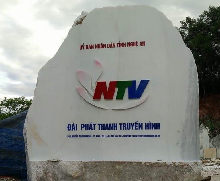 Đá biển hiệu marble.